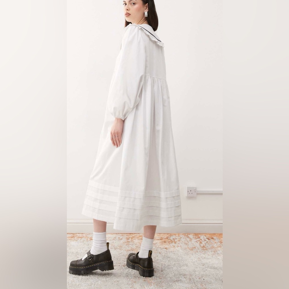 ASOS White Long Sleeve Gown with Bishop Sleeves - Picture 2 of 10